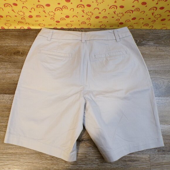 MATTY M 2 Pair Women's NWT Bermuda Shorts Flat Front Navy Blue & Beige Sm - Picture 7 of 9